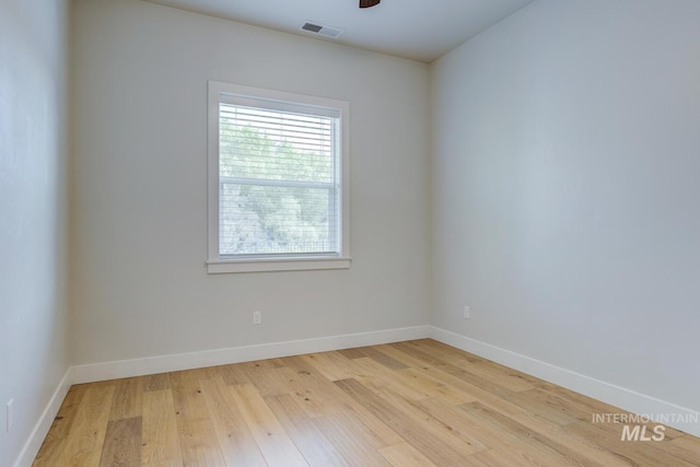 4014 W Farm View Dr, Boise, ID 83714 - empty room with light wood-type flooring, baseboards, and ceiling fan