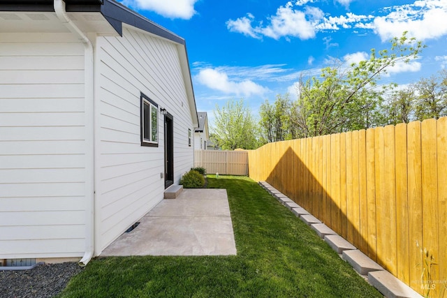 875 N 14th St, Payette, ID 83661 - view of yard featuring a patio