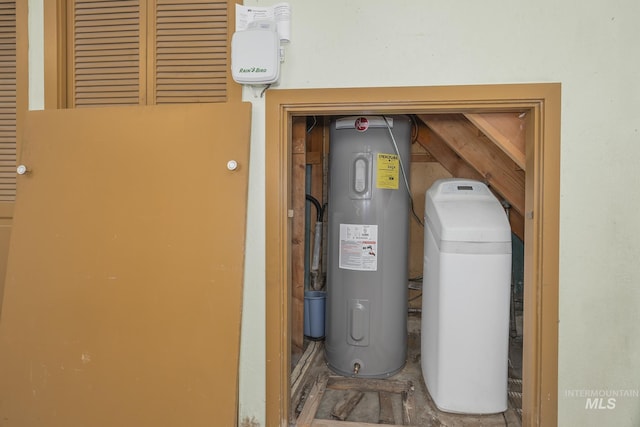 1245 SW 3rd Ave, Ontario, OR 97914 - utilities featuring electric water heater