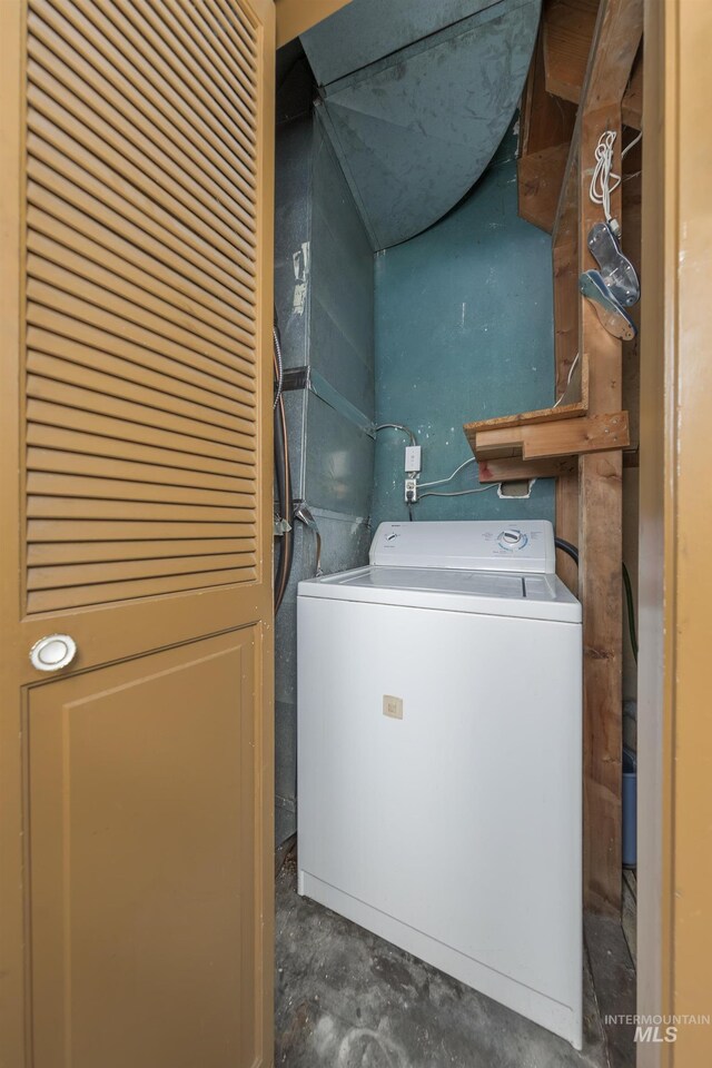 1245 SW 3rd Ave, Ontario, OR 97914 - laundry area featuring washer / clothes dryer