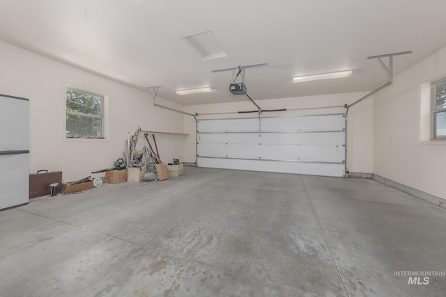 1245 SW 3rd Ave, Ontario, OR 97914 - garage featuring a garage door opener