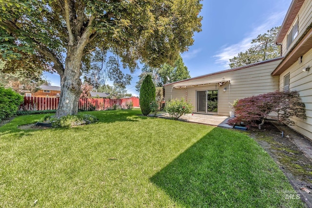 1245 SW 3rd Ave, Ontario, OR 97914 - view of yard featuring a patio area