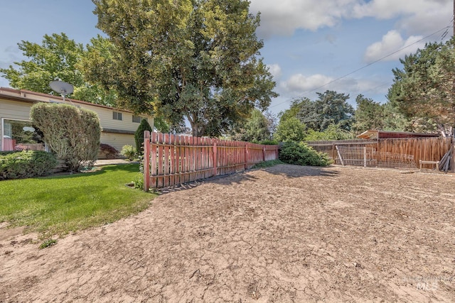 1245 SW 3rd Ave, Ontario, OR 97914 - view of yard