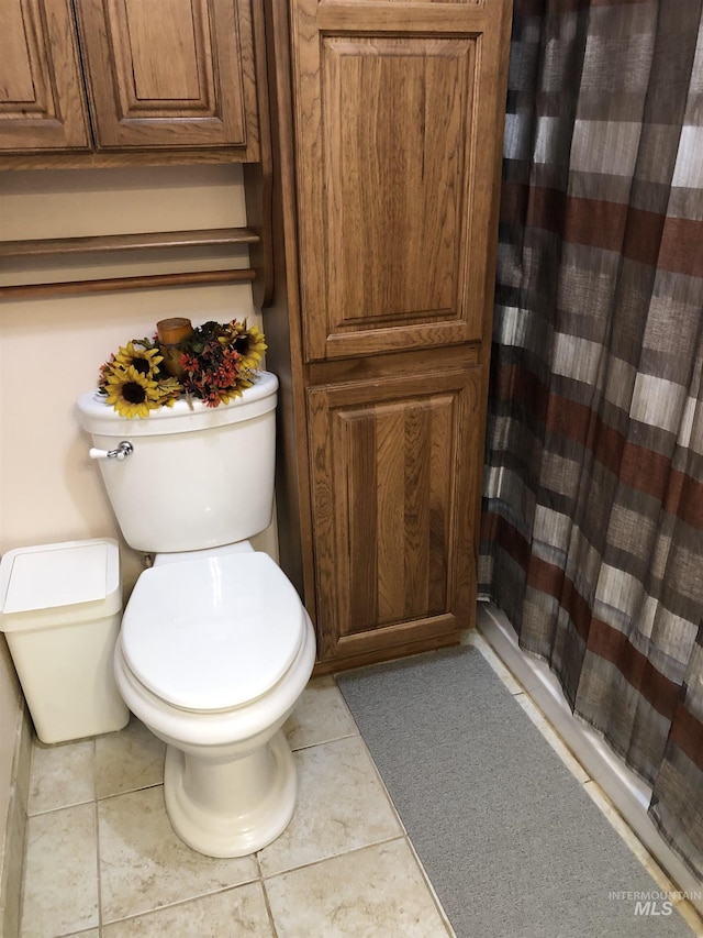 2726 Fairmont Dr, Burley, ID 83318 - bathroom featuring tile patterned floors and a shower with shower curtain
