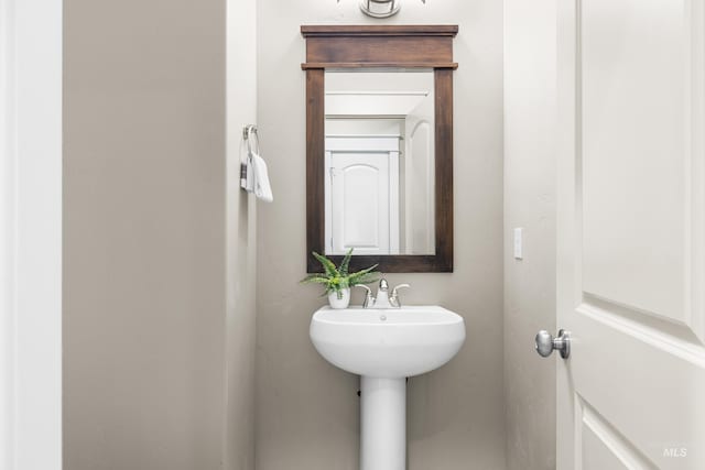 5826 E Playwright St, Boise, ID 83716 - view of bathroom