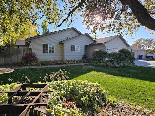 view of front of home with a front yard