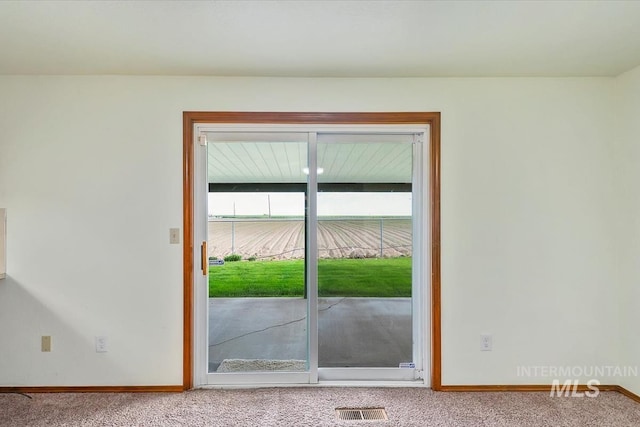16476 Ustick Rd, Caldwell, ID 83607 - entryway featuring carpet flooring and baseboards