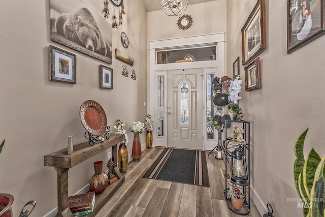 420 Poppy St, Fruitland, ID 83619 - foyer entrance featuring wood finished floors and baseboards