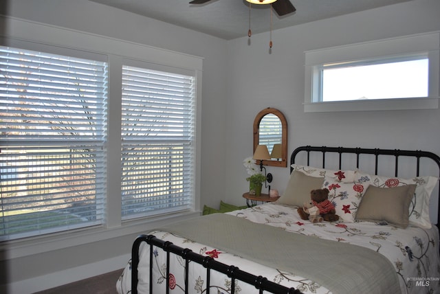 bedroom featuring ceiling fan