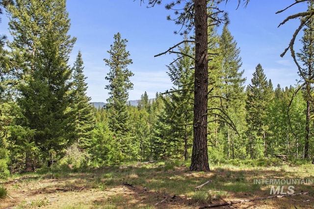 236 4th St, Cascade, ID 83611