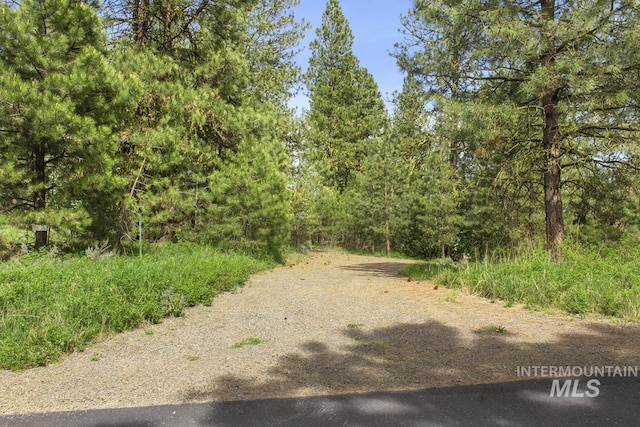 236 4th St, Cascade, ID 83611