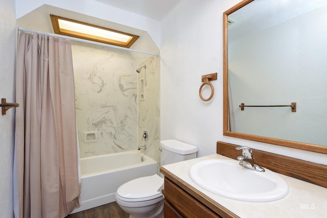 bathroom featuring shower / bathtub combination with curtain, toilet, wood finished floors, and vanity