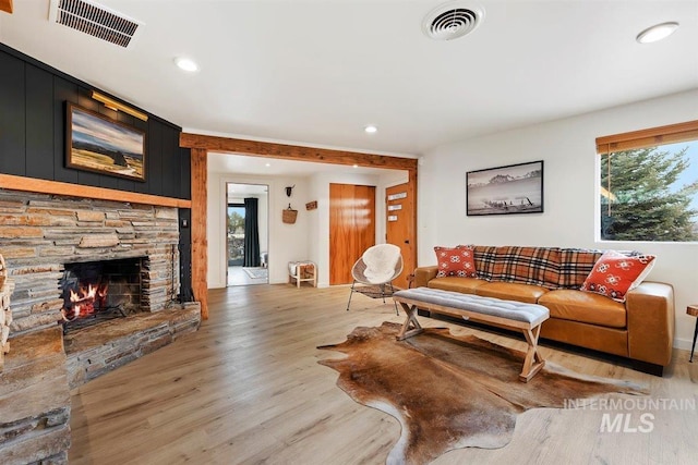2672 E 4000 N, Twin Falls, ID 83301 - living area with light wood-style floors, recessed lighting, and a fireplace