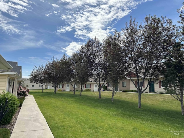 168 Long Is, Twin Falls, ID 83301 - view of yard with a residential view
