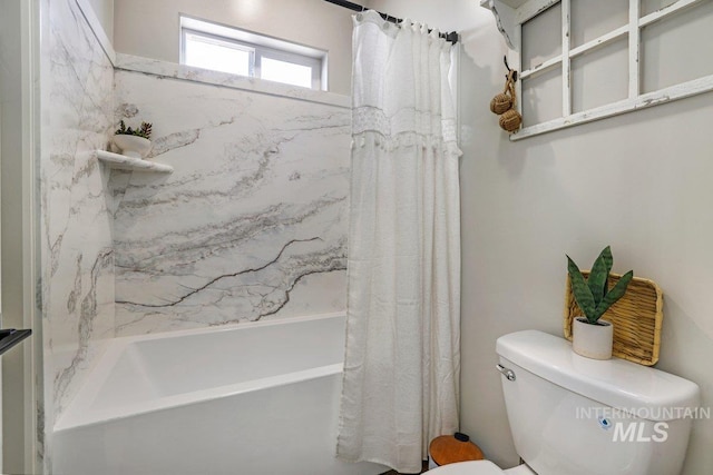 910 Blueridge Dr, Kimberly, ID 83341 - full bath with shower / tub combo and toilet