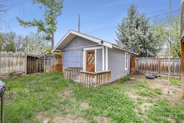 1631 Poplar Ave, Twin Falls, ID 83301 - view of outbuilding with an outdoor structure and a fenced backyard