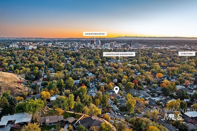 view of aerial view at dusk