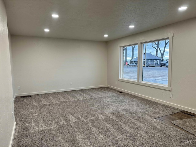 empty room with carpet