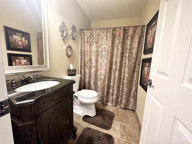 3195 N 3526e, Kimberly, ID 83341 - full bathroom with vanity, toilet, a textured ceiling, and a shower with curtain