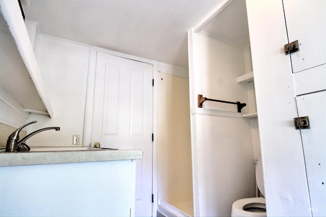 2912 S Harmony Ave, Boise, ID 83706 - bathroom featuring toilet