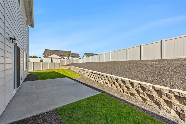 655 N Sevenoaks Ave, Eagle, ID 83616 - view of yard with a patio area