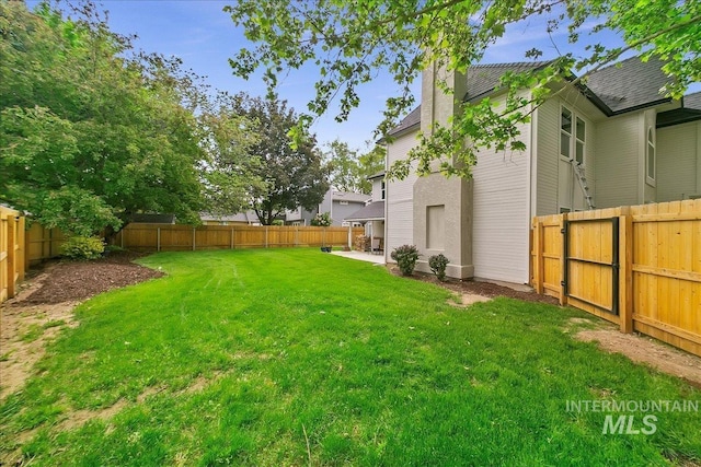 9874 W Whirlaway Ct, Boise, ID 83704 - view of yard featuring a patio area