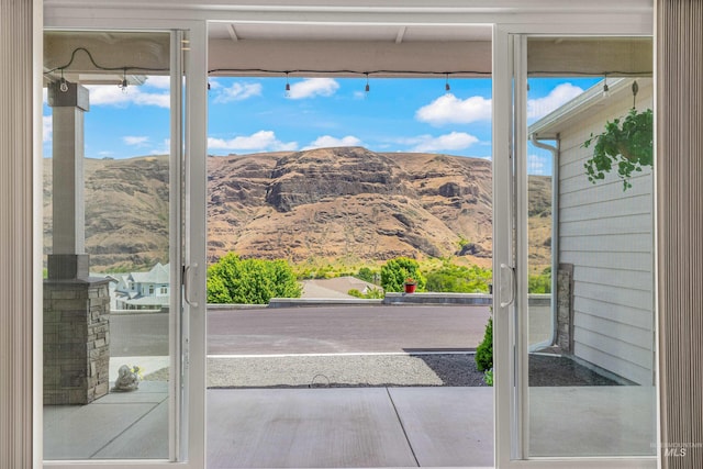 60 Appleford Ct, Asotin, WA 99402 - doorway featuring a mountain view