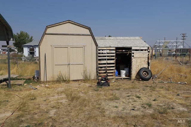 view of outdoor structure