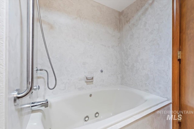 3428 N Columbine Ave, Boise, ID 83713 - view of full bathroom