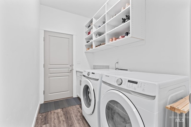 2114 W Claira Rd, Nampa, ID 83651 - laundry area featuring washing machine and clothes dryer, laundry area, baseboards, and dark wood-style floors