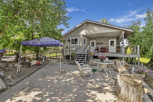 3242 S 2000 E, Wendell, ID 83355 - exterior space with a wooden deck