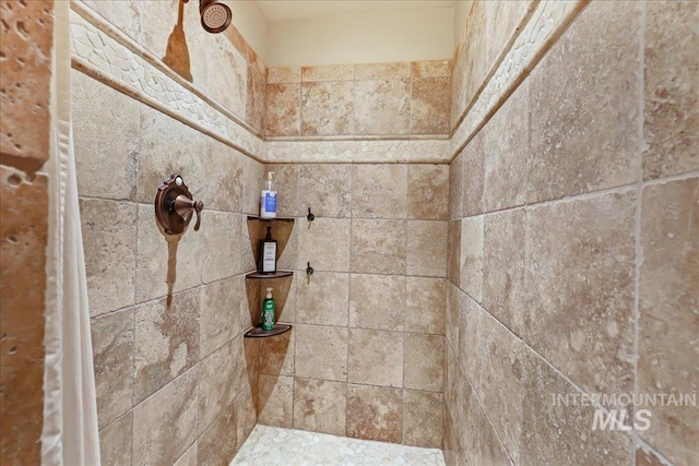 1404 Sandal Crk, Nampa, ID 83686 - full bathroom with tiled shower