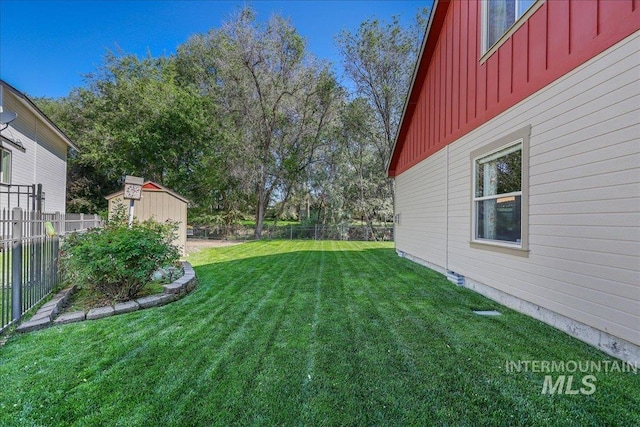 1404 Sandal Crk, Nampa, ID 83686 - view of yard featuring an outbuilding