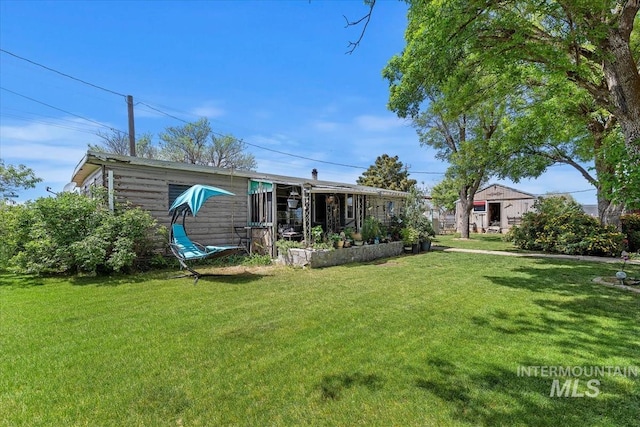 764 NW Beaman St, Mountain Home, ID 83647 - view of green lawn