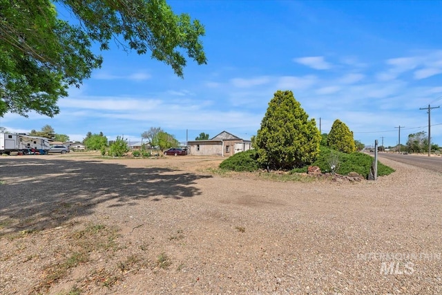 764 NW Beaman St, Mountain Home, ID 83647 - view of yard