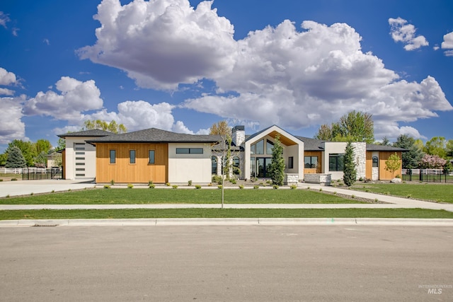 680 N Delehaye Ave, Eagle, ID 83616 - view of front of property featuring fence and a front yard