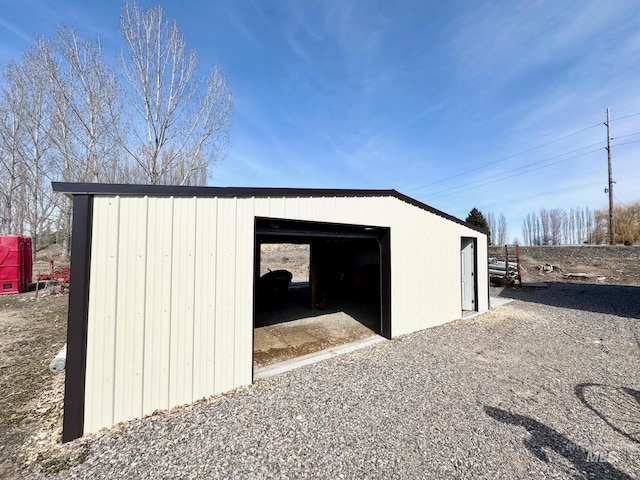 view of outdoor structure with an outdoor structure