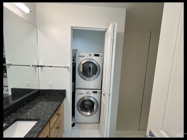 199 N Capitol Blvd, Boise, ID 83702 - laundry room featuring estacked washer and dryer