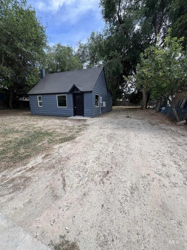 956 8th Ave N, Payette, ID 83661 - view of front of home with driveway