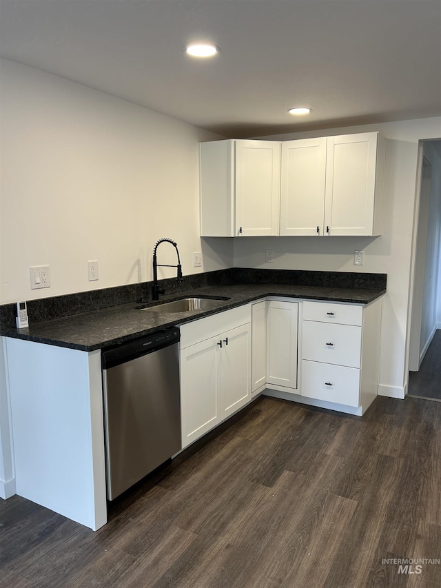 956 8th Ave N, Payette, ID 83661 - kitchen with dishwasher, dark wood-style flooring, white cabinetry, and recessed lighting