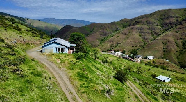 drone / aerial view with a mountain view