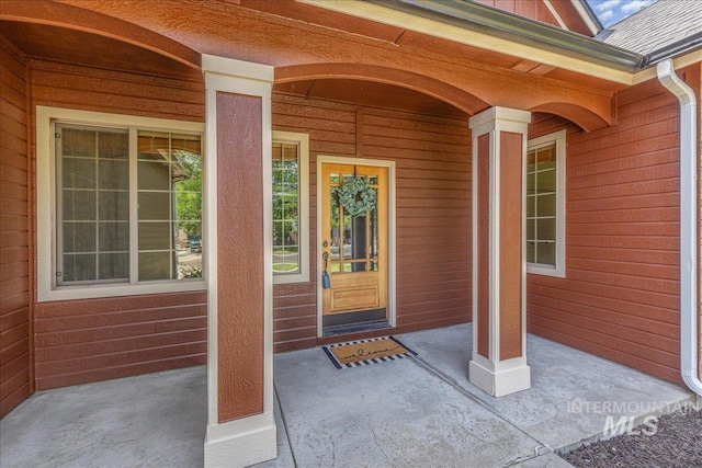 2895 E Shadowwolf Dr, Eagle, ID 83616 - view of exterior entry with a porch