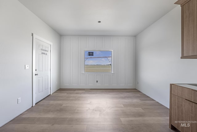 916 23rd Ave E, Jerome, ID 83328 - unfurnished dining area with light wood-type flooring