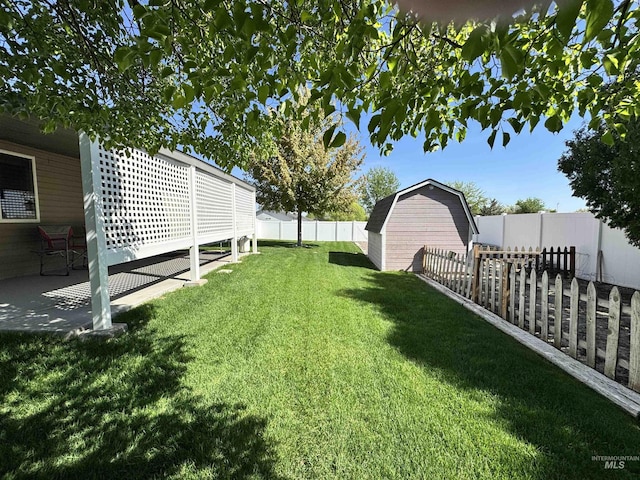 1309 Golden Pheasant Dr, Twin Falls, ID 83301 - view of yard with a shed and an outdoor structure