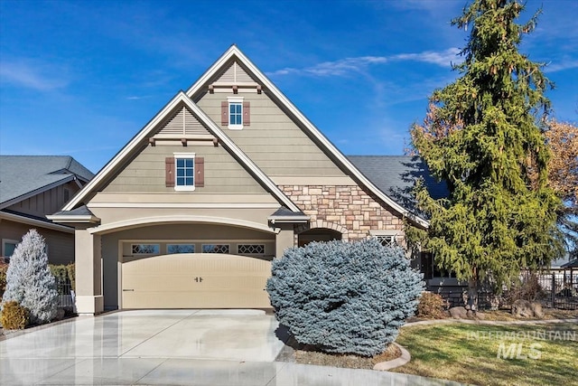 view of front of house featuring a garage