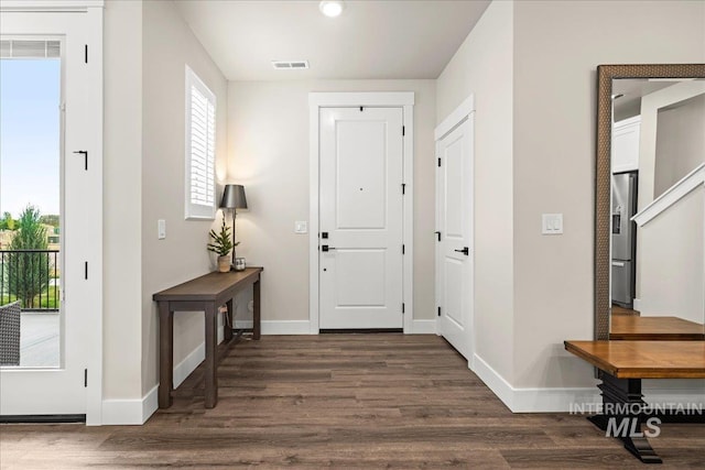 205 S Ripplerock Ln, Star, ID 83669 - foyer entrance featuring wood finished floors, baseboards, and recessed lighting