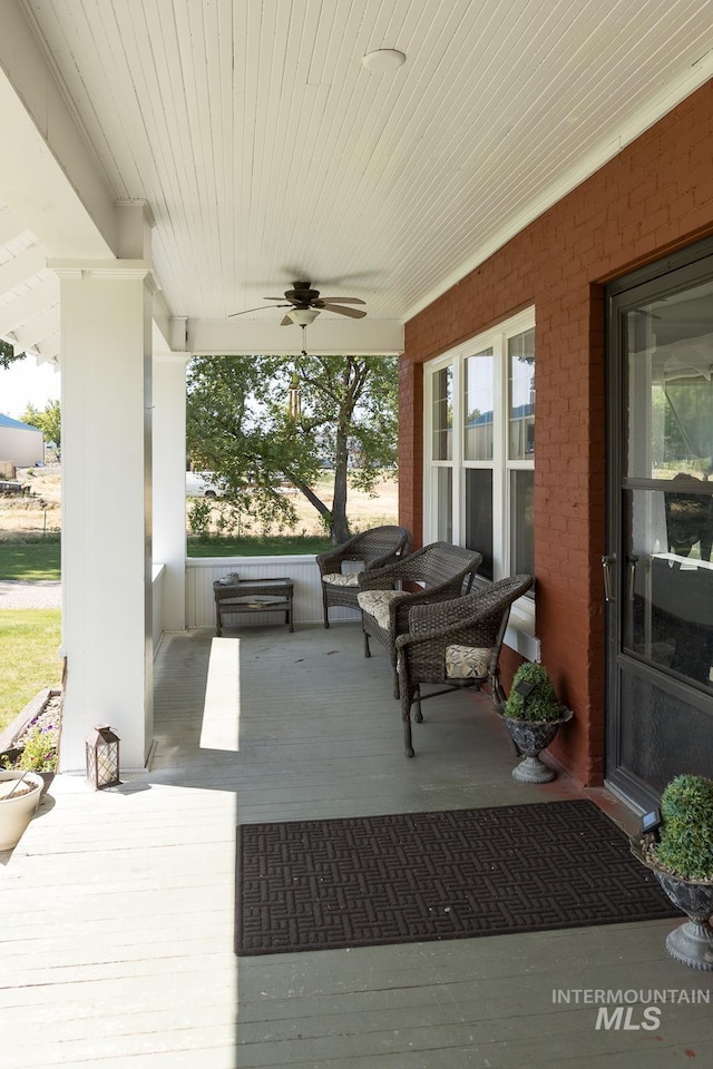 10489 Scotch Pine Rd, Payette, ID 83661 - porch with ceiling fan