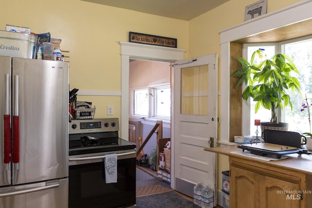 10489 Scotch Pine Rd, Payette, ID 83661 - kitchen with appliances with stainless steel finishes and light countertops