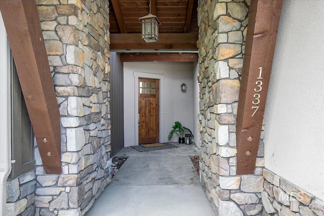 1337 E Lone Shore Dr, Eagle, ID 83616 - doorway to property featuring stone siding and stucco siding