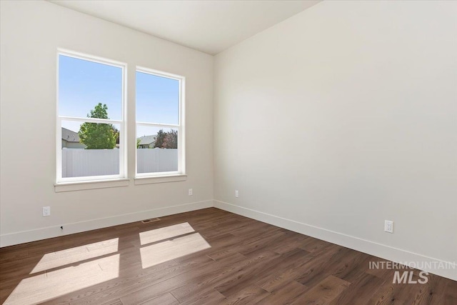 507 Falling Leaf Ln, Twin Falls, ID 83301 - empty room featuring dark wood finished floors